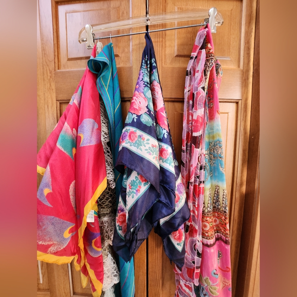 Six Colorful Patterned Scarves Collection - Picture 5 of 7